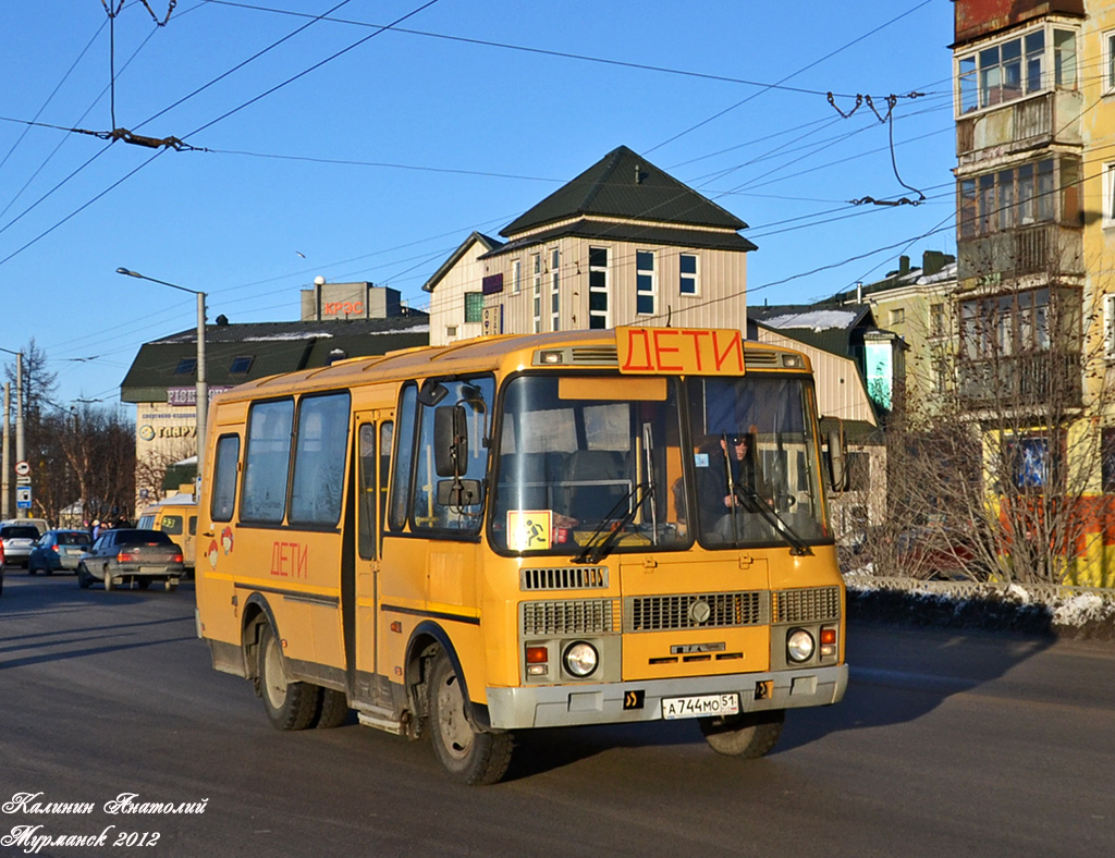 Мурманская область, ПАЗ-32053-70 № А 744 МО 51