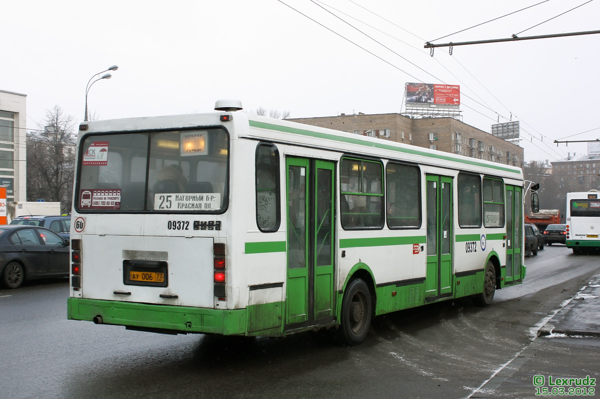 Москва, ЛиАЗ-5256.25 № 09372