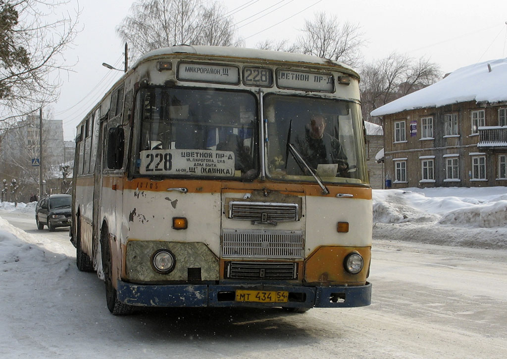 Новосибирская область, ЛиАЗ-677М № 10105