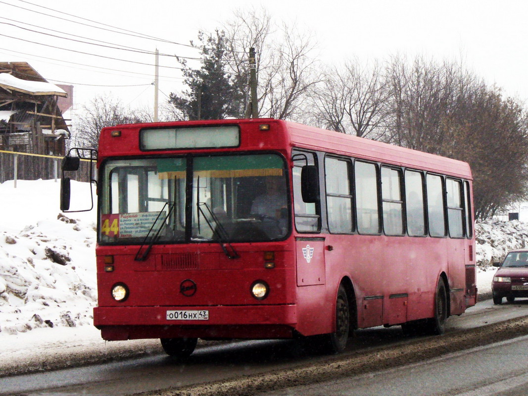 Кировская область, ЛиАЗ-5256.25 № О 016 НХ 43