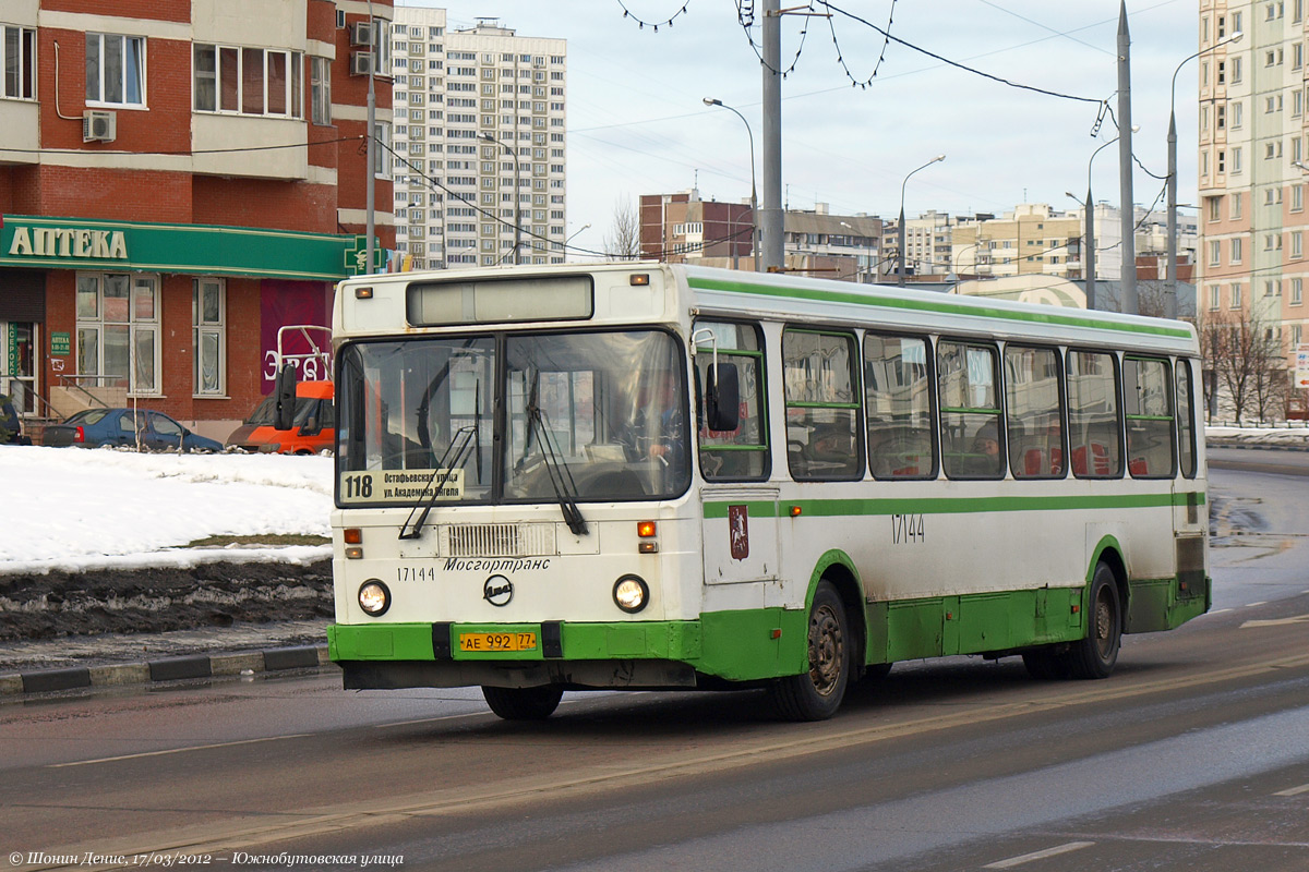 Москва, ЛиАЗ-5256.25 № 17144