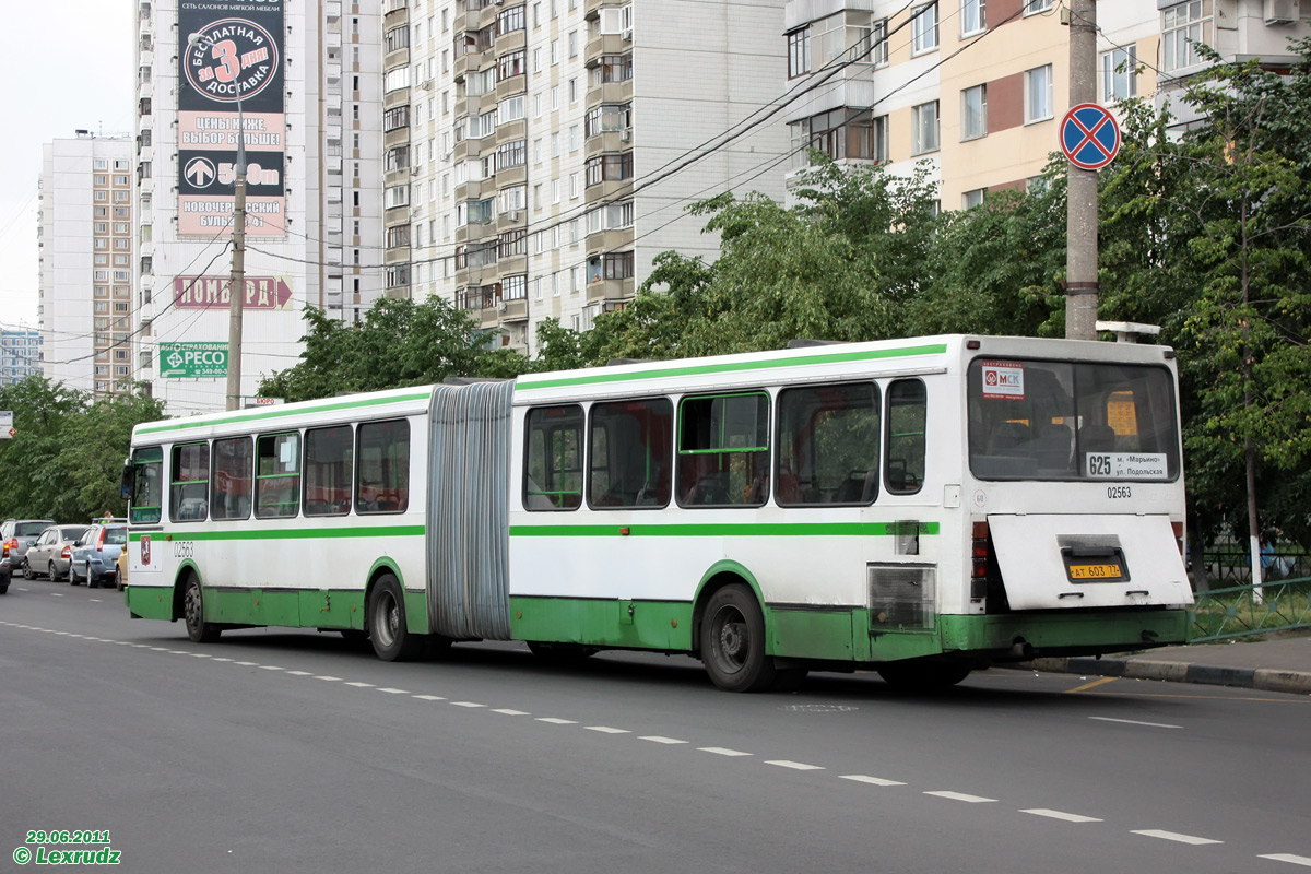 Moskva, LiAZ-6212.01 č. 02563