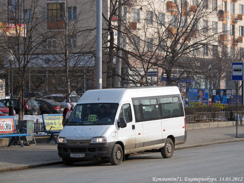 Свердловская область, FIAT Ducato 244 CSMMC-RLL, -RTL № С 562 ЕР 96