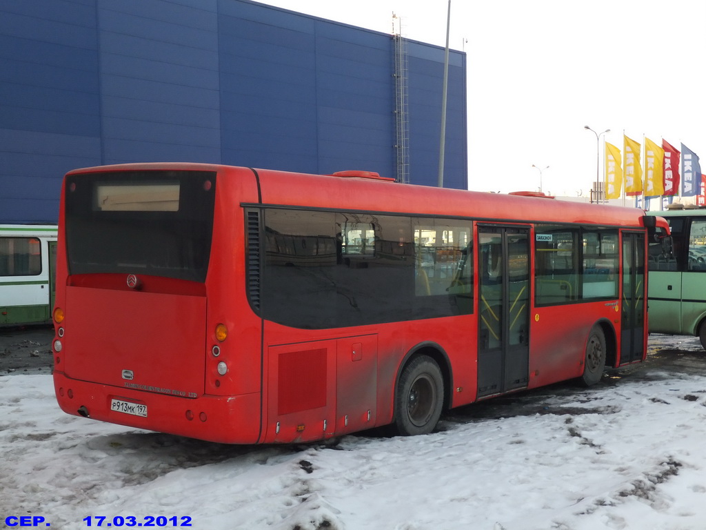 Москва, Golden Dragon XML6102 № Р 913 МК 197