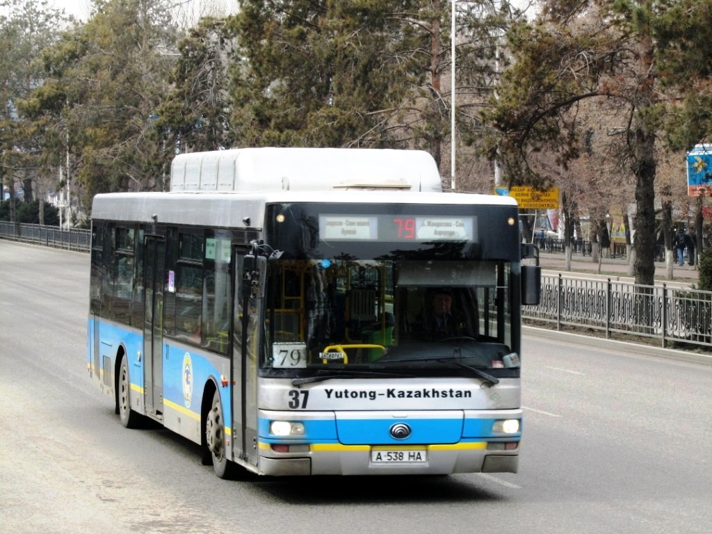 Алматы, Yutong ZK6120HGM № 37