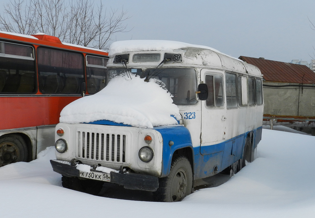 Пензенская область, КАвЗ-3271 № 323