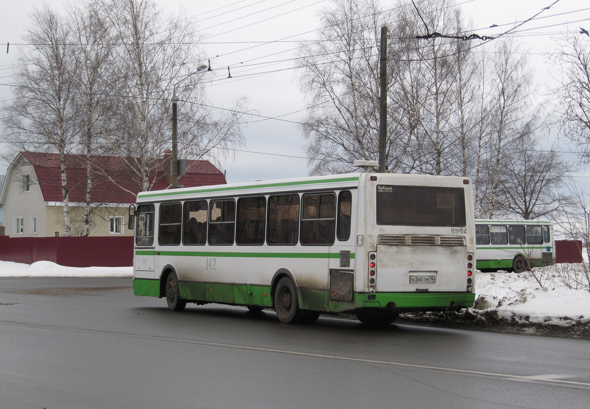 Ярославская область, ЛиАЗ-5256.36-01 № 142