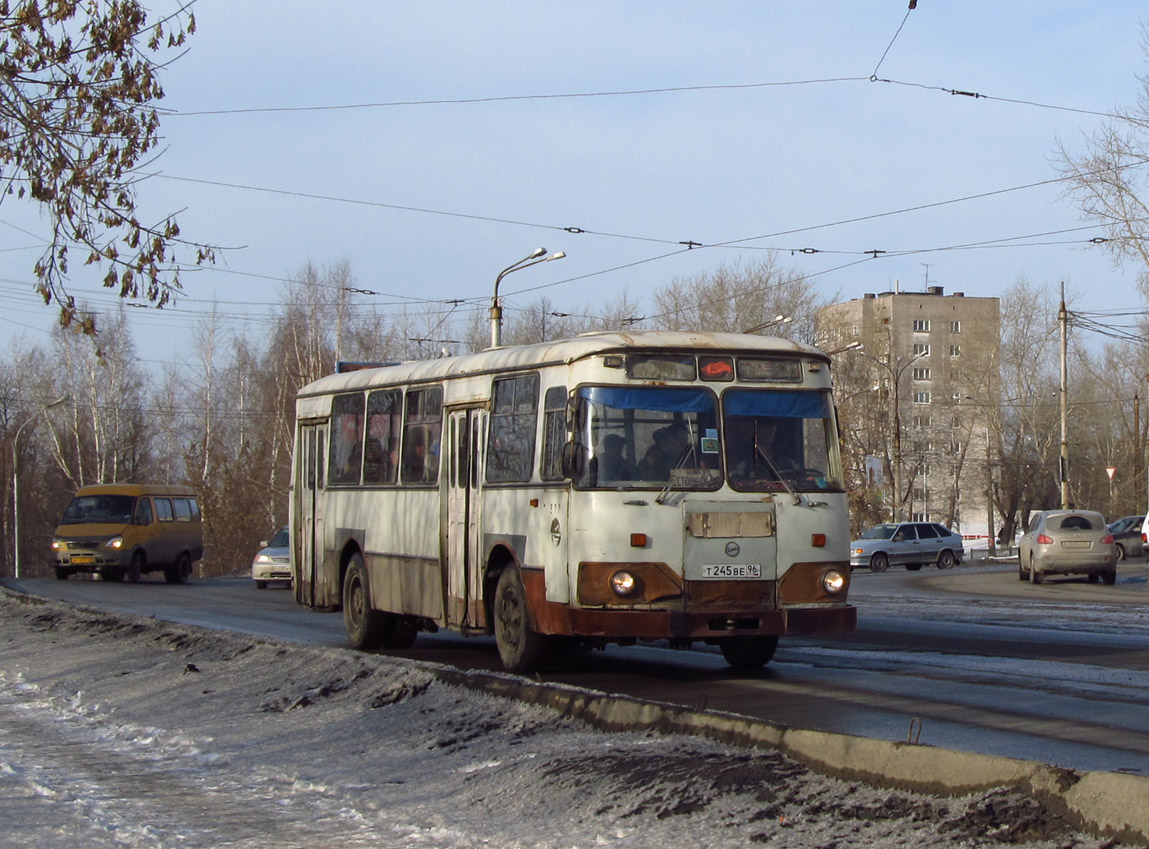 Свердловская область, ЛиАЗ-677М (БАРЗ) № 577