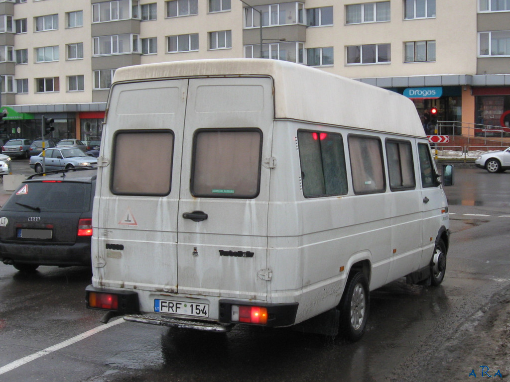 Литва, IVECO TurboDaily 40-10 № FRF 154