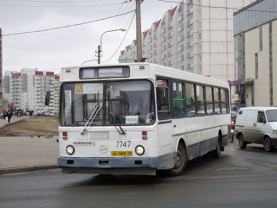 Санкт-Петербург, ЛиАЗ-5256.00 № 7747