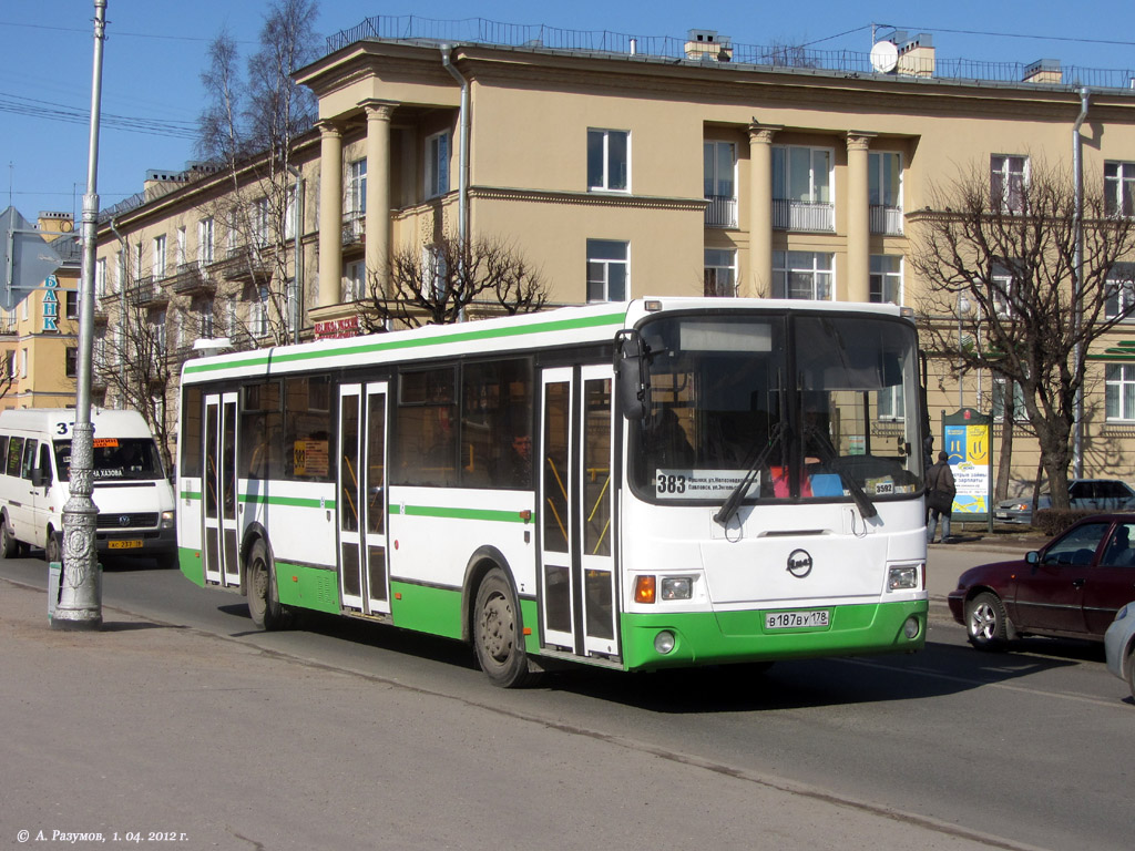 Санкт-Петербург, ЛиАЗ-5293.53 № 3592