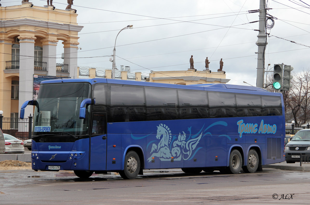 Воронежская область, Volvo 9900 № У 010 СО 36