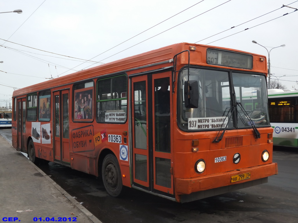 Moskva, LiAZ-5256.25 č. 10363