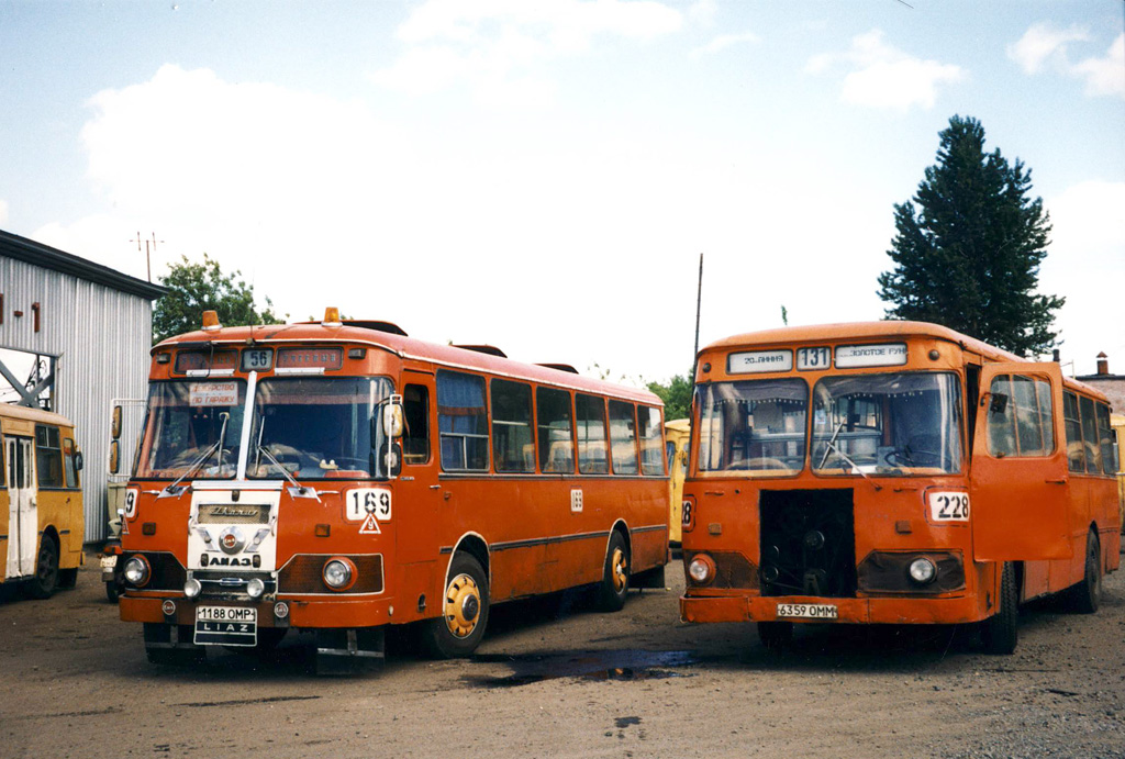 Omsk region, LiAZ-677M № 169; Omsk region, LiAZ-677M № 228