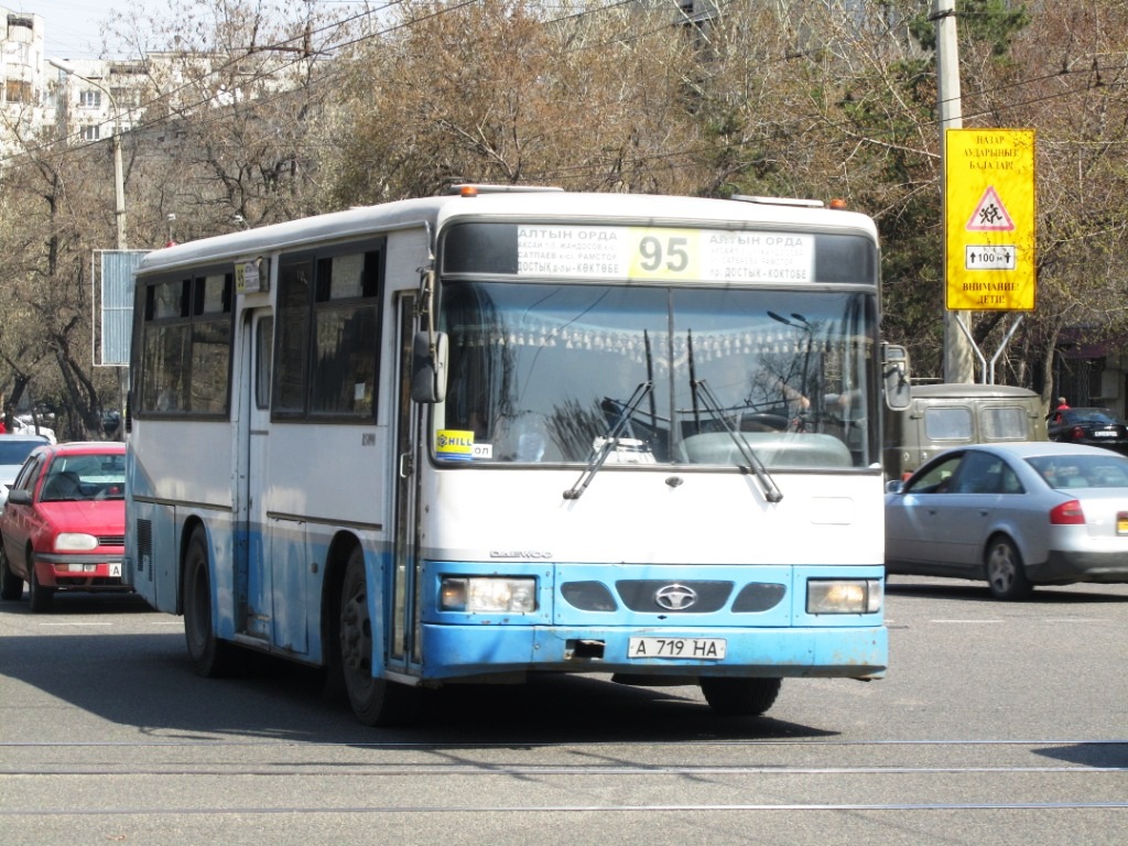 Алматы, Daewoo BS090 Royal Midi (Busan) № A 719 HA