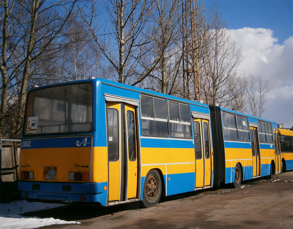 Литва, Ikarus 280.64 № 382