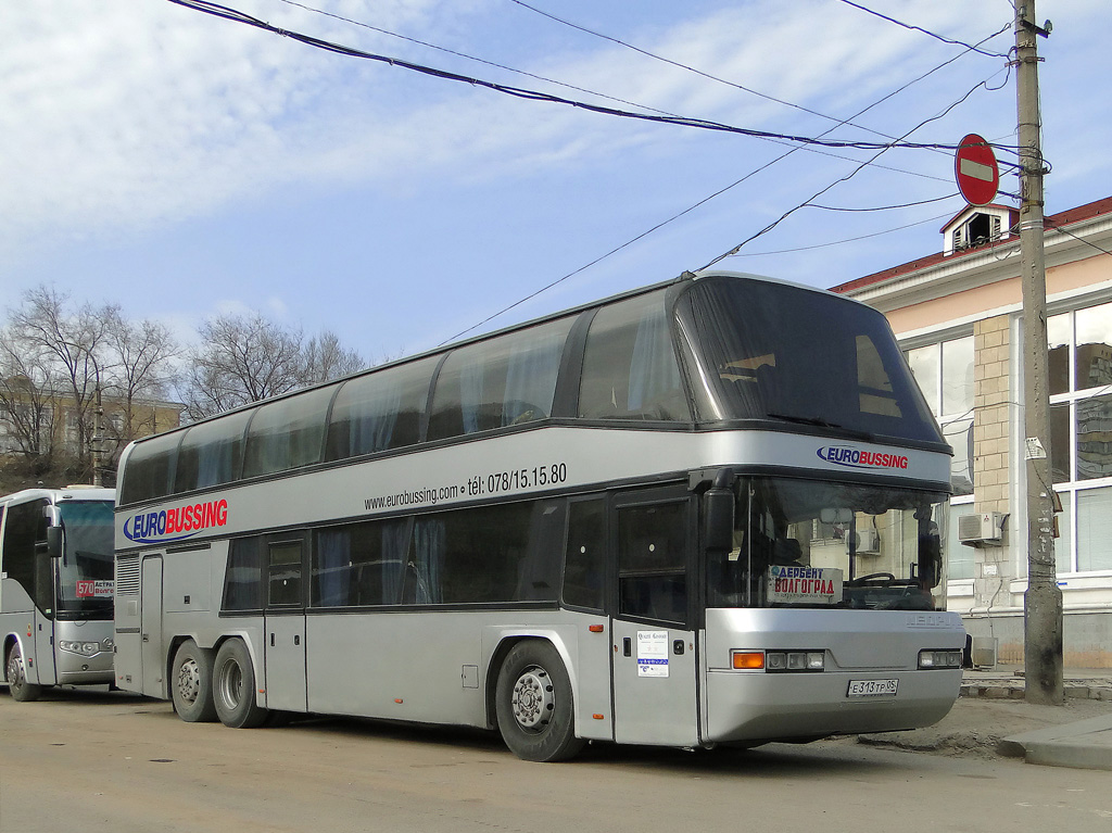 Дагестан, Neoplan N122/3 Skyliner № Е 313 ТР 05