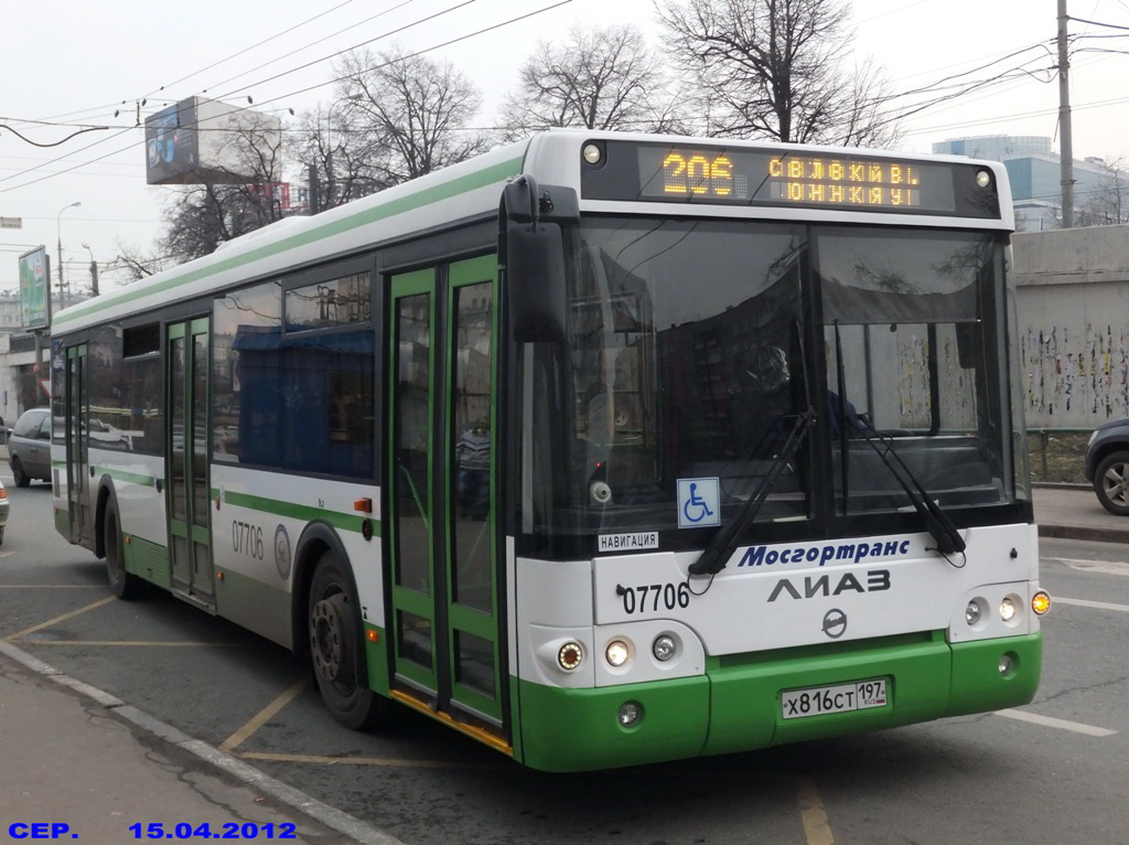 Moskwa, LiAZ-5292.22 (2-2-2) Nr 07706