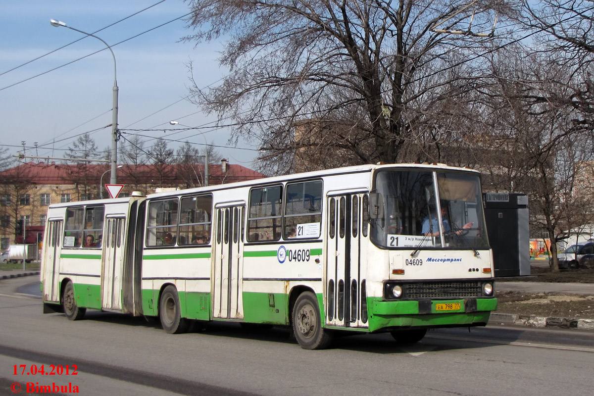 Moskwa, Ikarus 280.33M Nr 04609