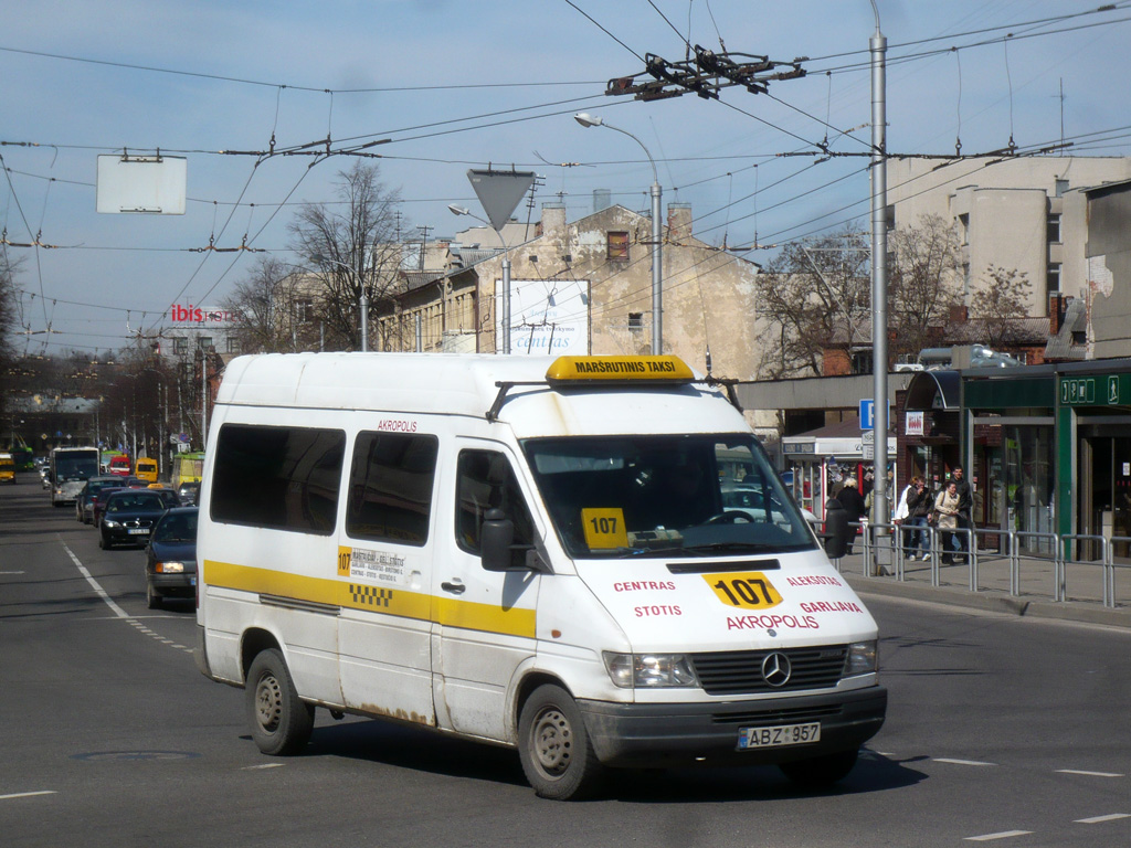 Литва, Mercedes-Benz Sprinter W901/W902 212D № ABZ 957