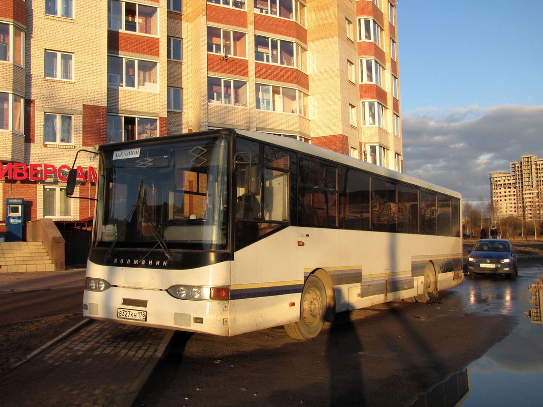 Санкт-Петербург, Волжанин-5270-10-06 № В 327 КН 178