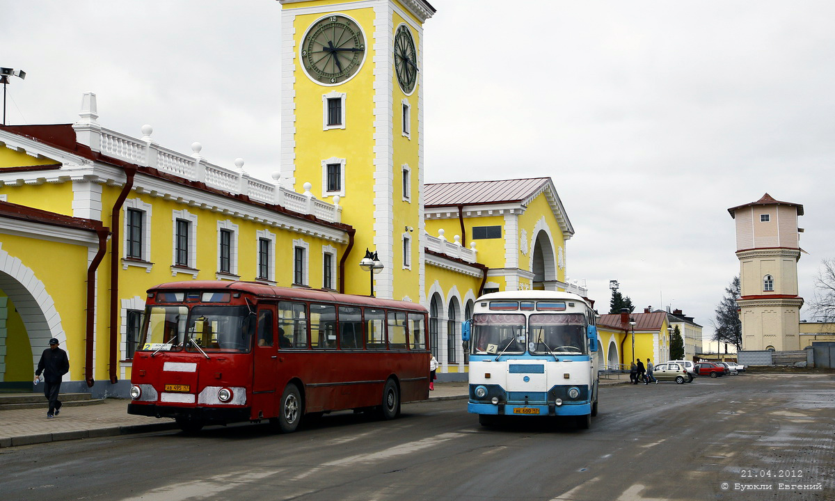 Leningrad Gebiet, LiAZ-677M (BARZ) Nr. АВ 495 47; Leningrad Gebiet, LiAZ-677M (ToAZ) Nr. АЕ 680 47