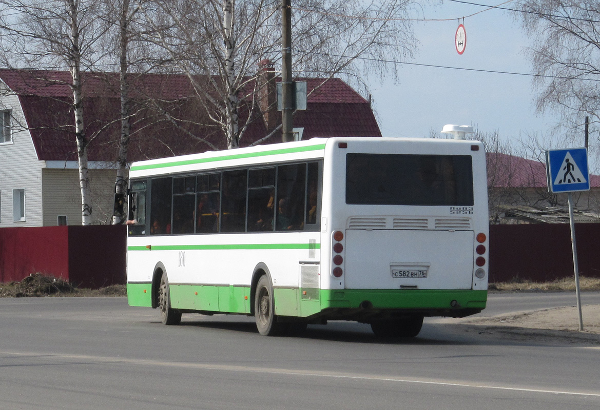 Obwód jarosławski, LiAZ-5256.53 Nr 180