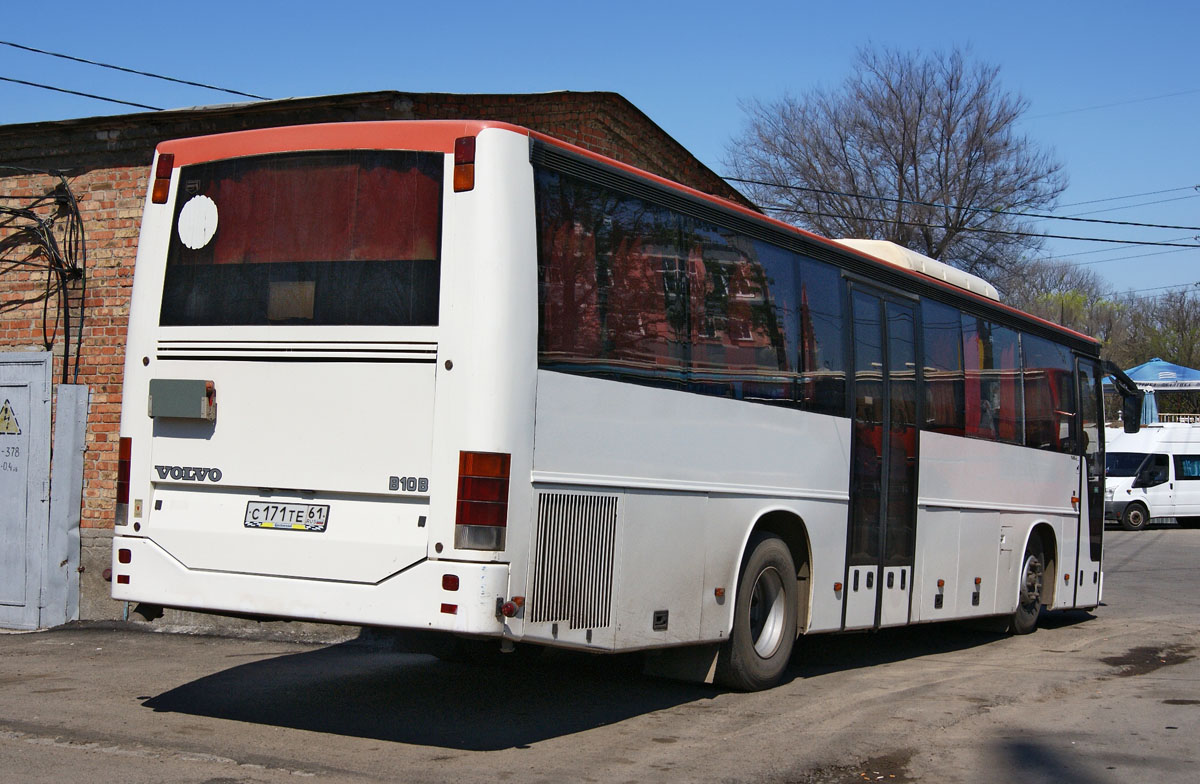 Ростовская область, Volvo B10-400 № С 171 ТЕ 61