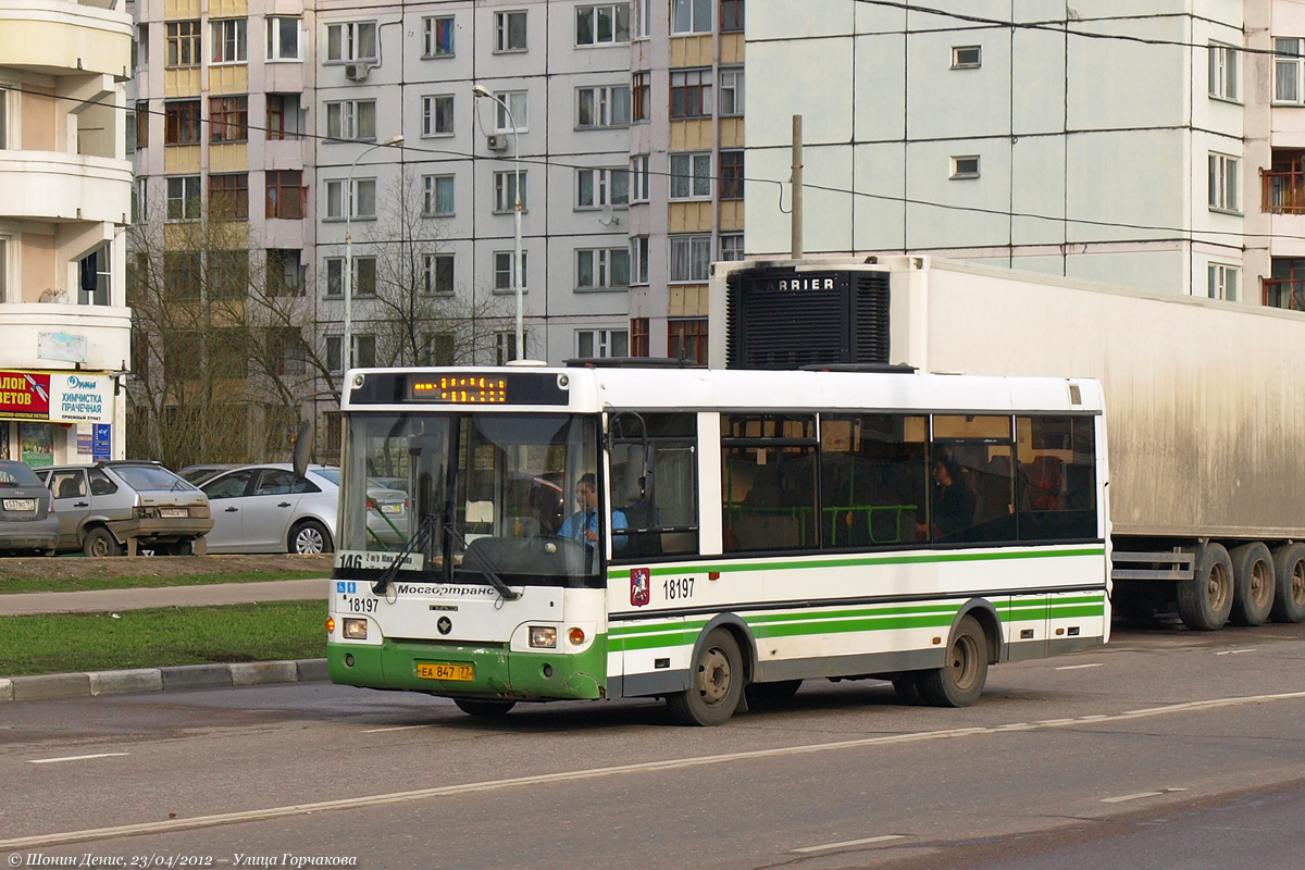 Москва, ПАЗ-3237-01 № 18197