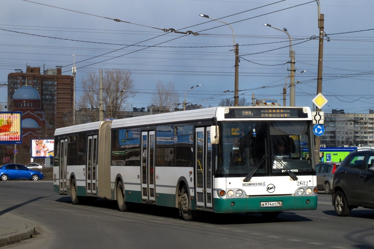 Sankt Petersburg, LiAZ-6213.20 Nr. 2612