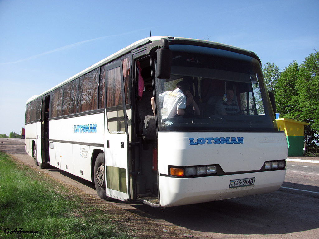 Днепропетровская область, Neoplan N318/3Ü Transliner № 065-58 АВ