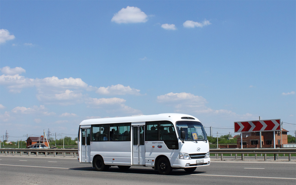 Краснодарский край, Hyundai County Kuzbass № Х 744 АТ 123