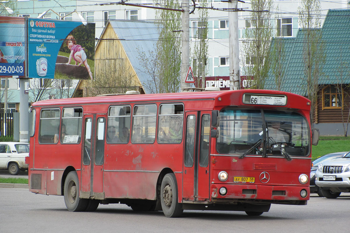 Penza region, Mercedes-Benz O305 # АУ 807 58