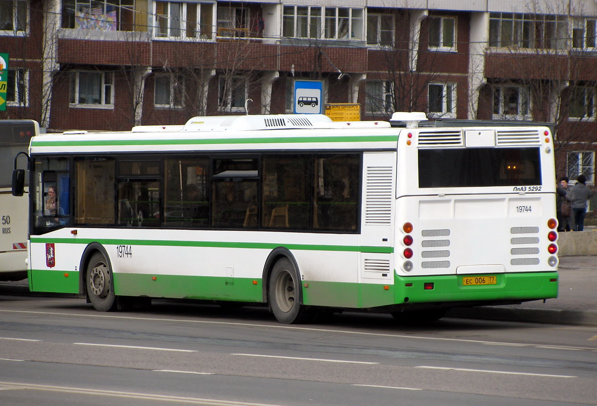 Moscow, LiAZ-5292.22 (2-2-2) № 19744