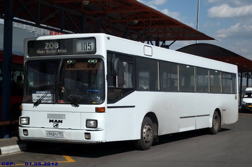 Москва, MAN 791 SL202 № Х 942 РУ 197