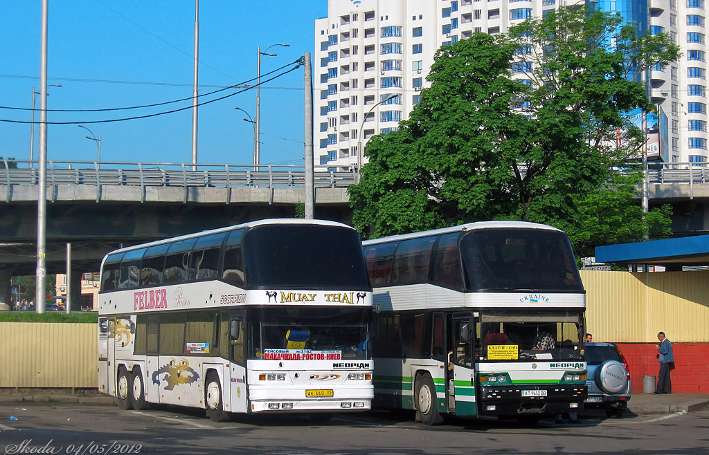 Дагестан, Neoplan N122/3 Skyliner № АК 660 05