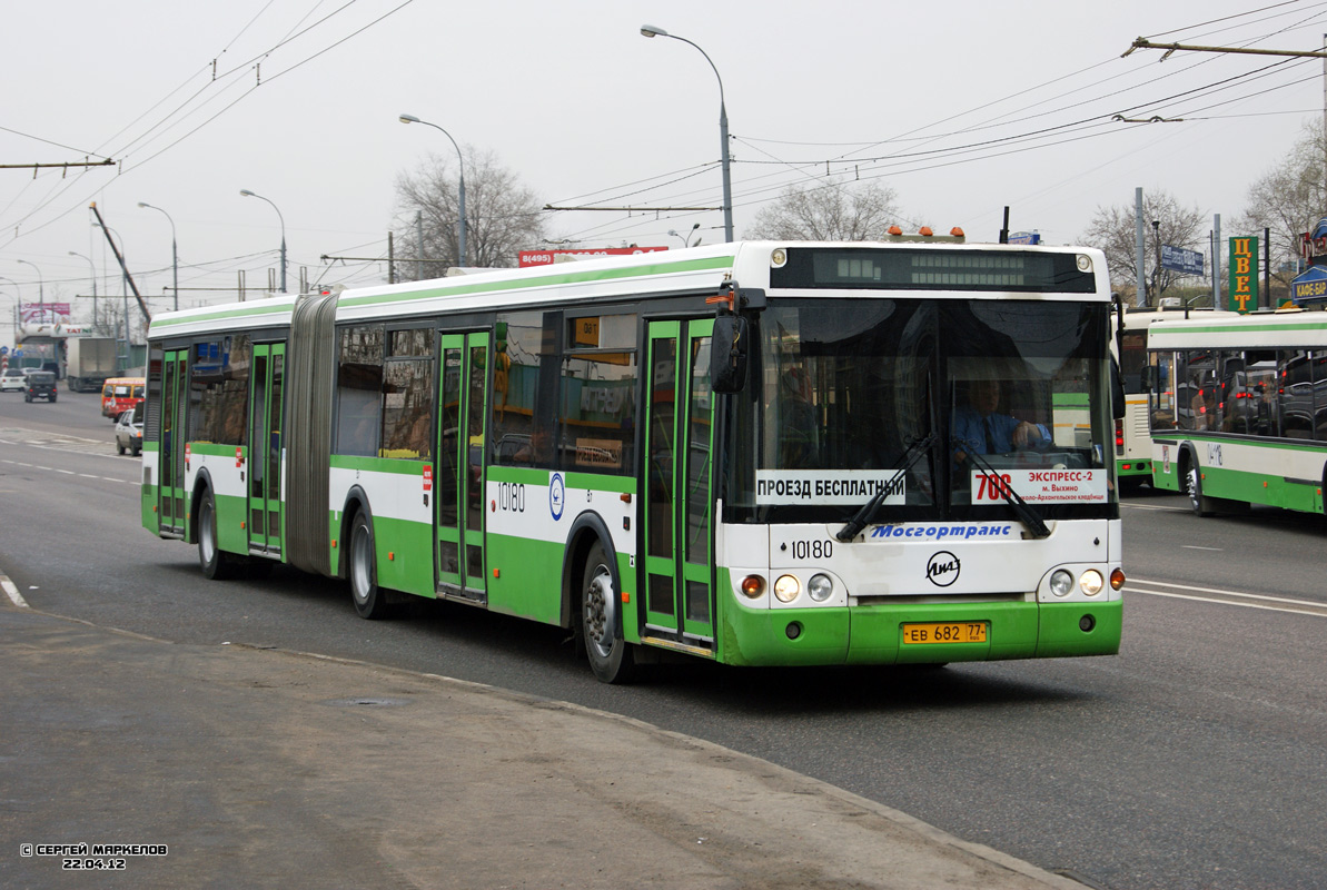 Moskau, LiAZ-6213.20 Nr. 10180