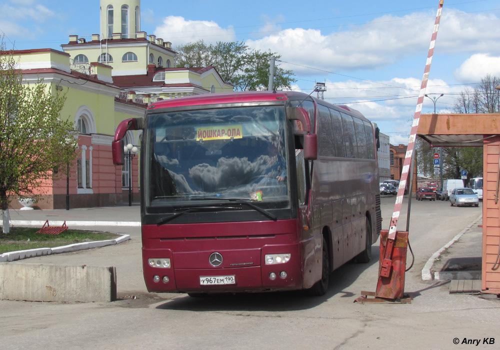 Марий Эл, Mercedes-Benz O350-15RHD Tourismo № У 967 ЕМ 190; Марий Эл — Автовокзалы, автостанции и места посадки "с тротуара"