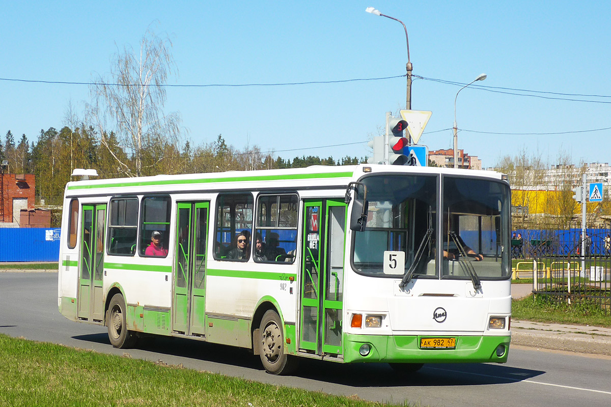 Leningrad region, LiAZ-5256.26 # 982