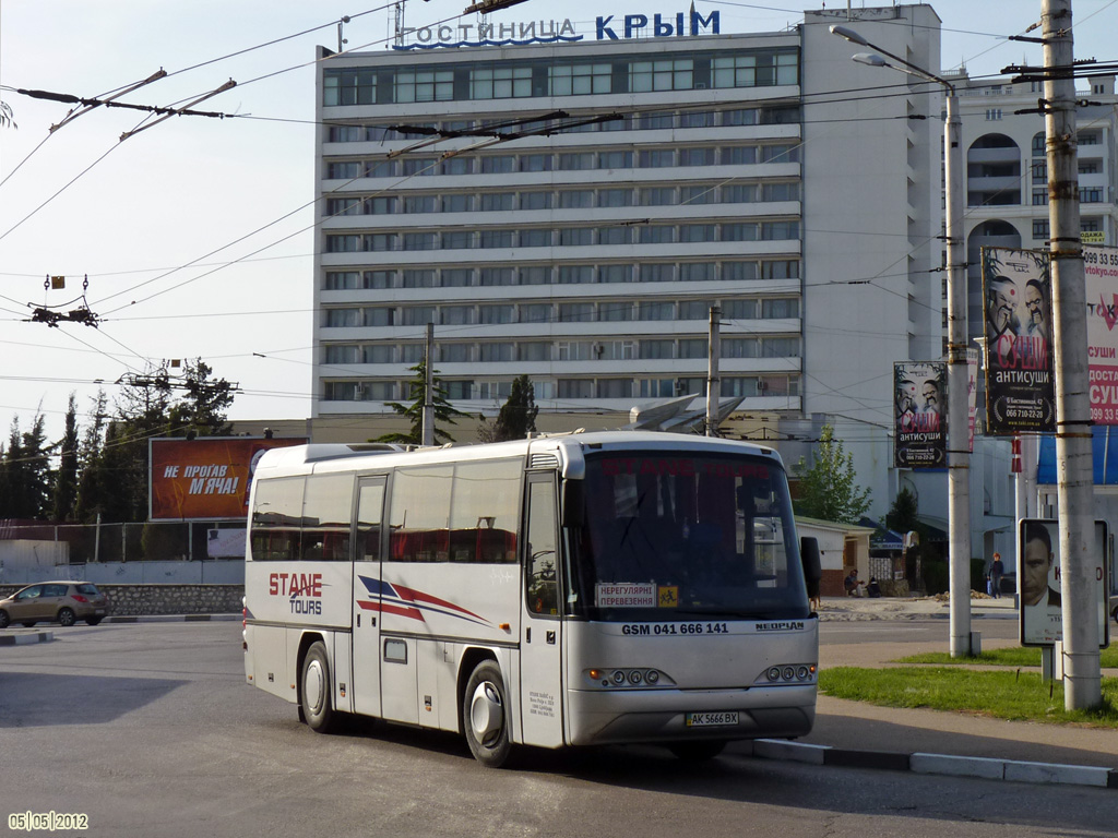 Krím AK, Neoplan N312K Transliner sz.: AK 5666 BX