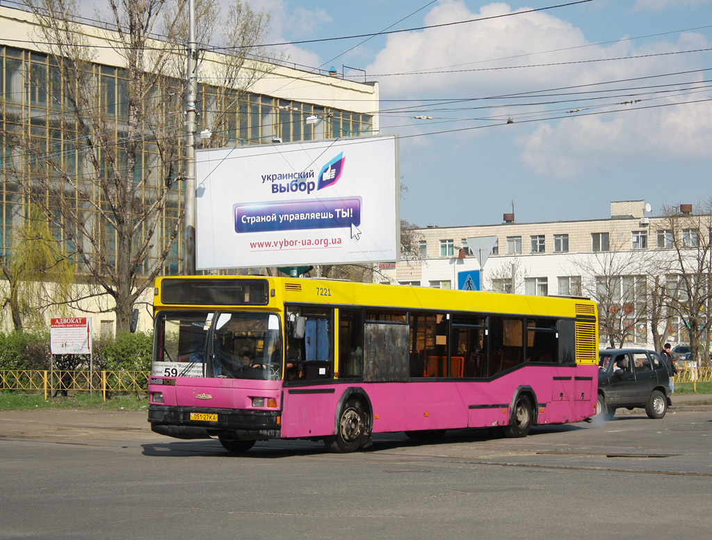 Kijów, MAZ-103.061 Nr 7221