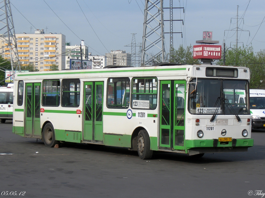 Москва, ЛиАЗ-5256.25 № 11201