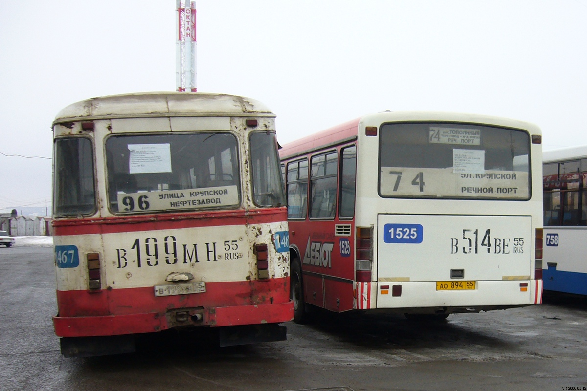 Omsk region, LiAZ-677M č. 1467; Omsk region, Mercedes-Benz O345 č. 1525