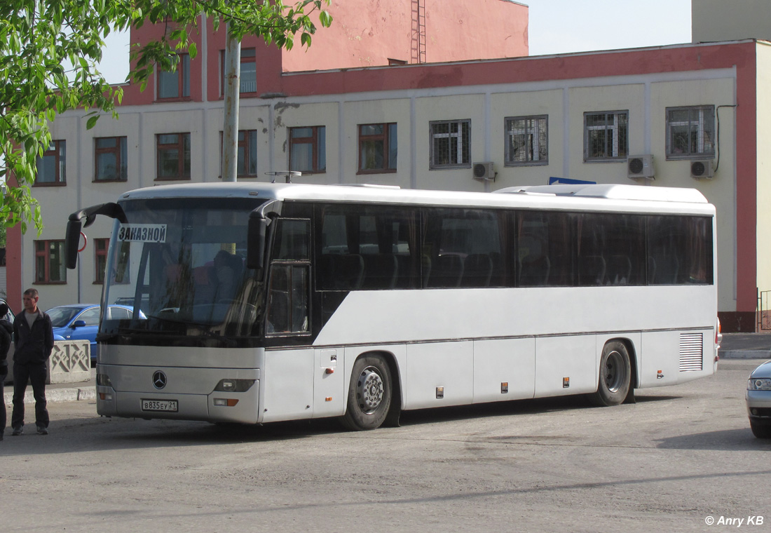 Чувашия, Mercedes-Benz O560 Intouro RH № В 835 ЕУ 21