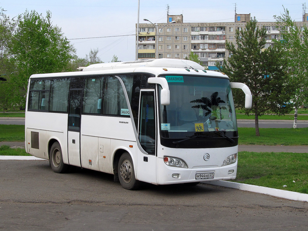 Хабаровский край, Golden Dragon XML6796E5G № М 944 НЕ 27