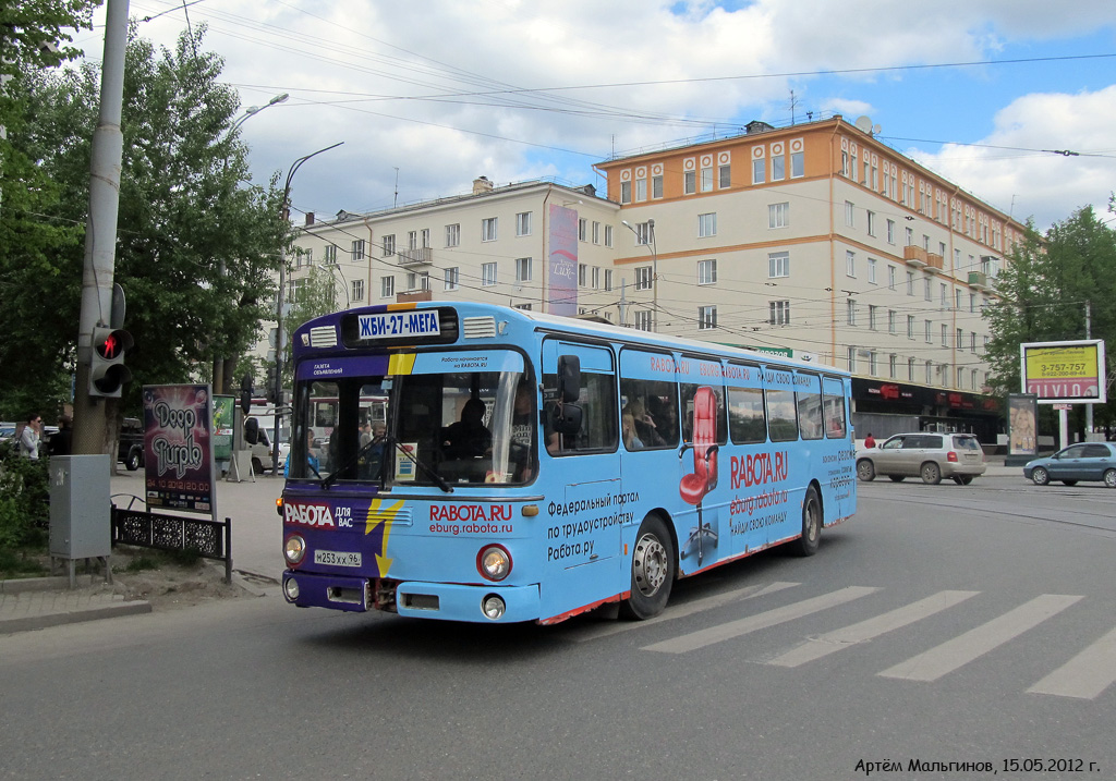 Свердловская область, Mercedes-Benz O305 № М 253 ХХ 96