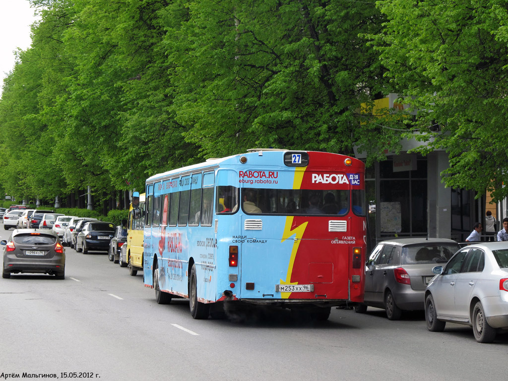 Свердловская область, Mercedes-Benz O305 № М 253 ХХ 96