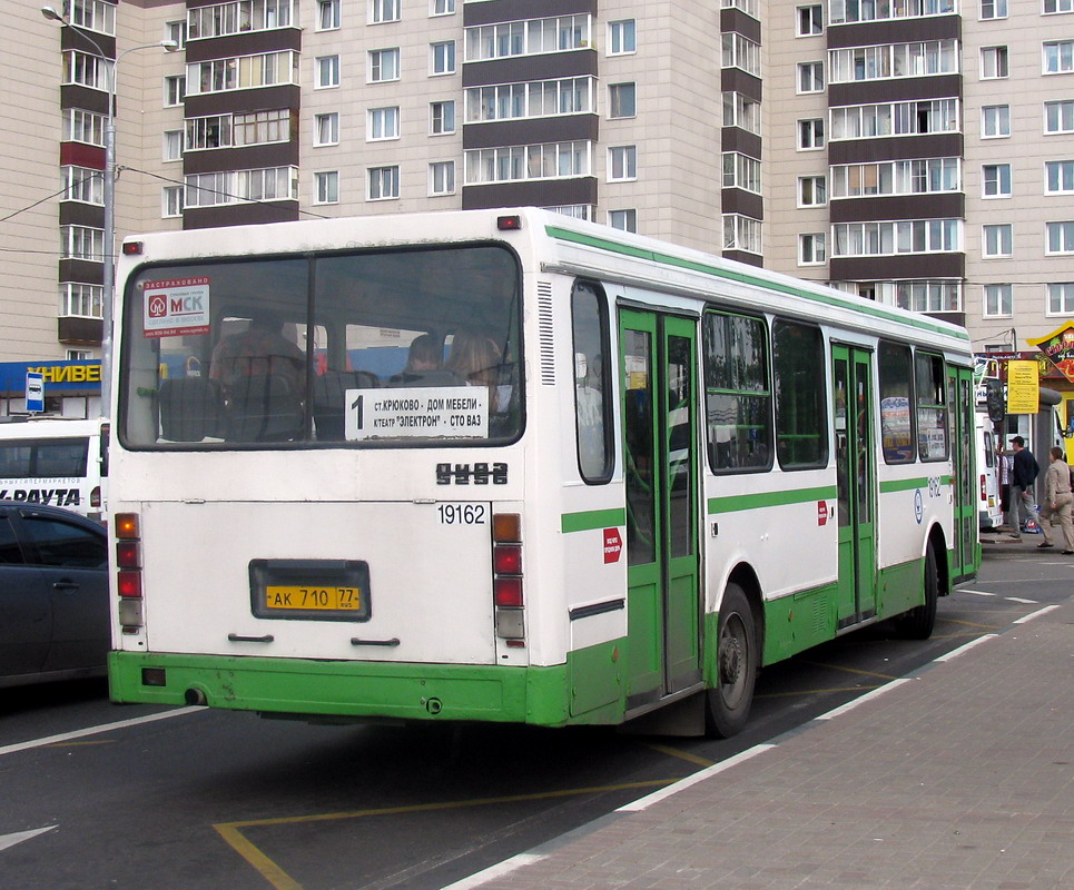 Moskau, LiAZ-5256.25 Nr. 19162