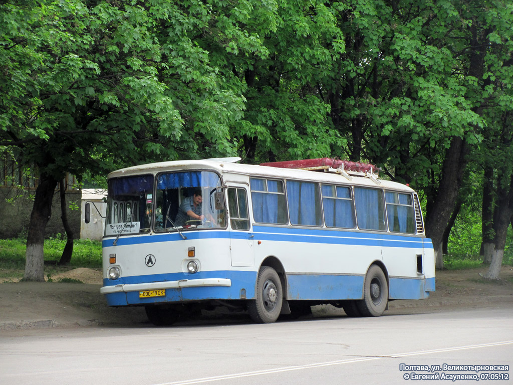 Полтавская область, ЛАЗ-695Н № 000-19 СК