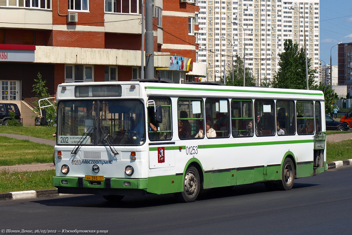 Москва, ЛиАЗ-5256.25 № 01253